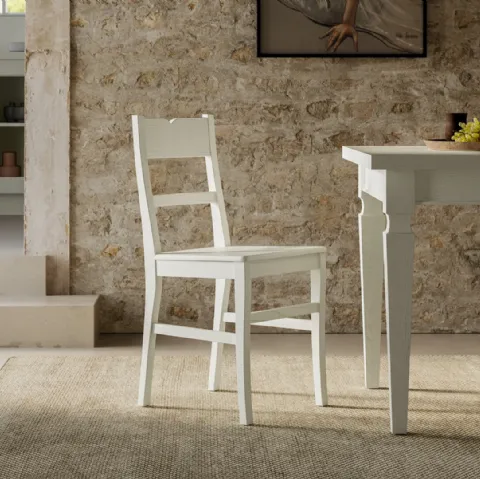 Sedia Flora in legno massello laccato di Arredo3